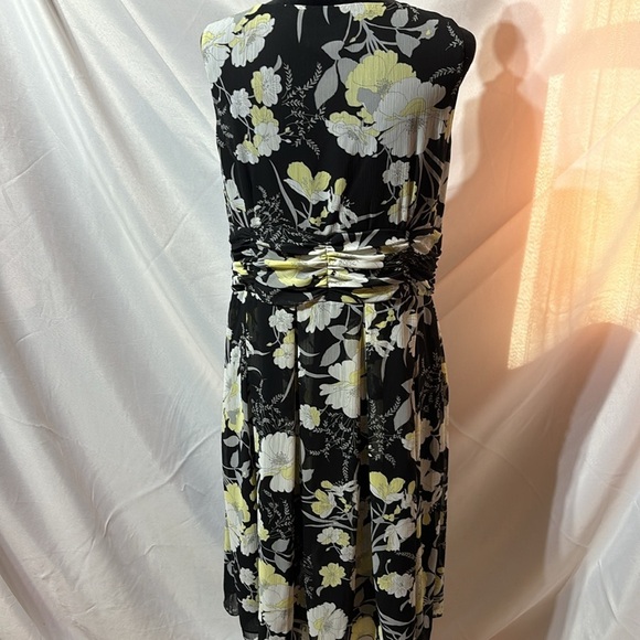 BOGO STUDIO 1 Black/Yellow/Gray Floral V-Neck Dress Size 14 NWOT - Picture 6 of 12